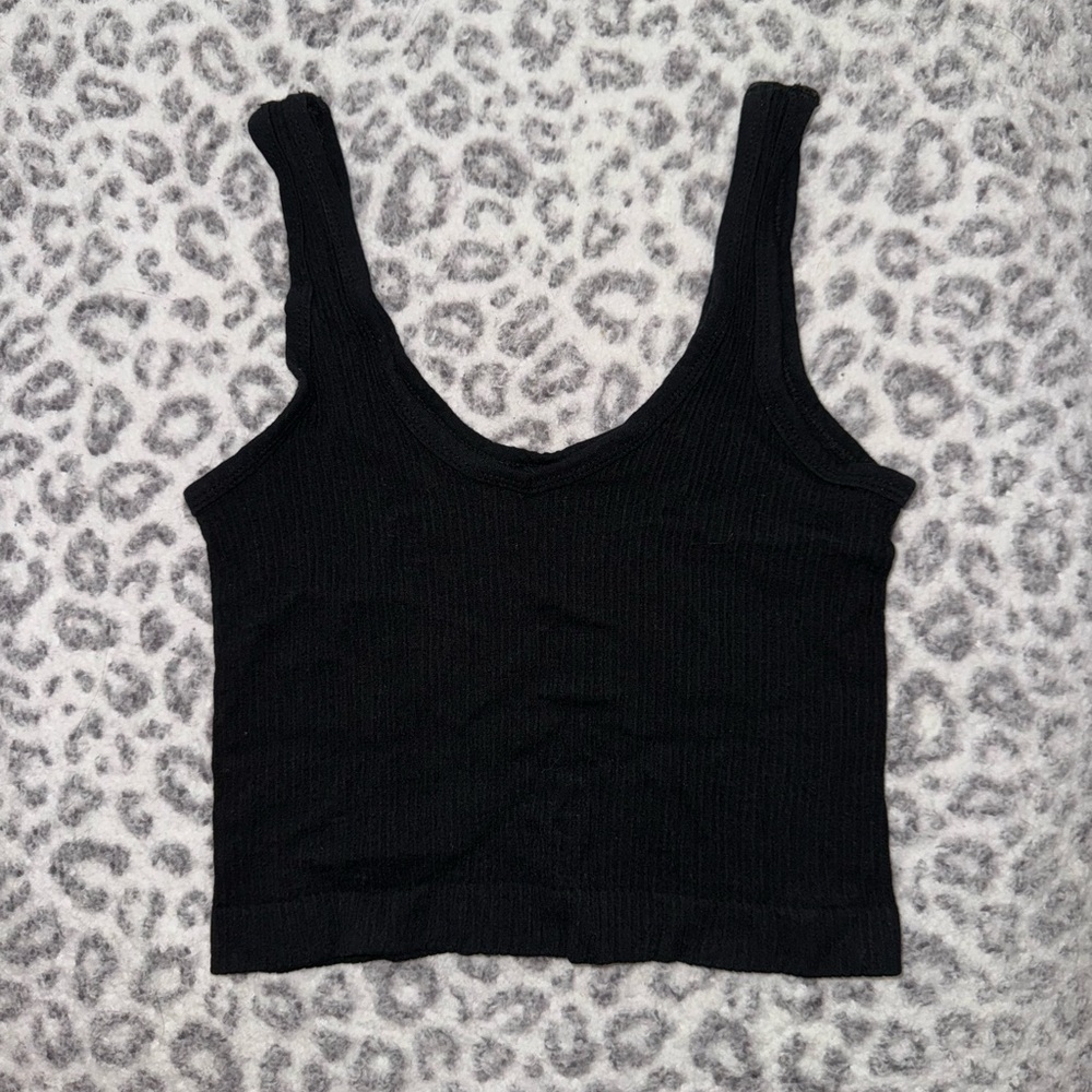 UO out from under drew seamless ribbed tank top